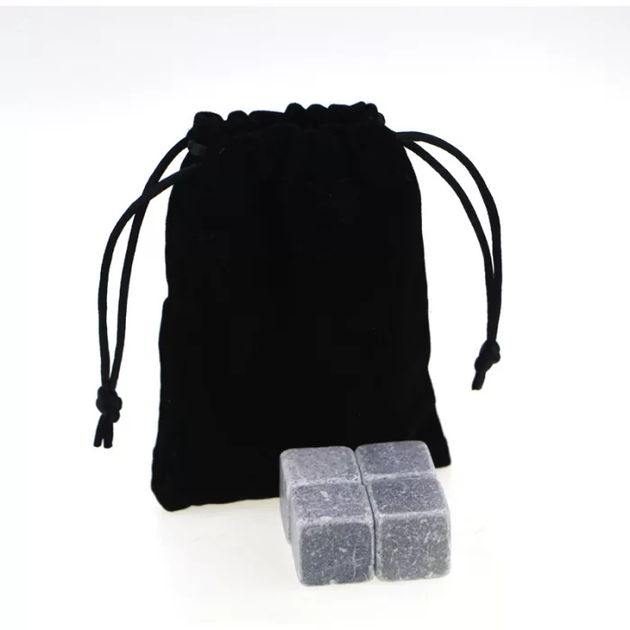 Кубики для віскі Whiskey Stone, 9 штук у мішечку, що охолоджують для напоїв без розведення водою - Фото 5 Кубики для віскі Whiskey Stone, 9 штук у мішечку, що охолоджують для напоїв без розведення водою - зображення 5