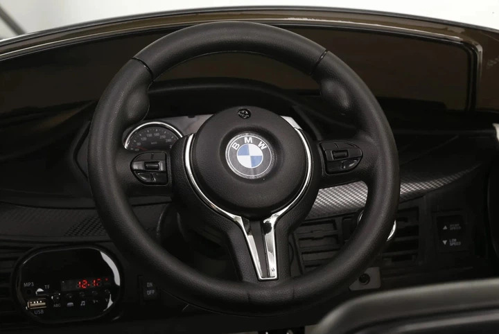 Дитячий електромобіль із пультом BMW X6 M Білий - Фото 7 Дитячий електромобіль із пультом BMW X6 M Білий - зображення 7