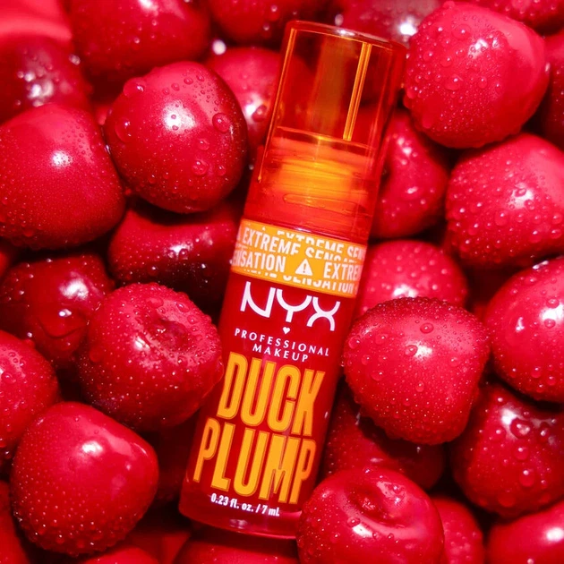 Блеск для губ NYX Professional Makeup Duck Plump 19 Cherry Spice 6.8 мл (800897253134) - Фото 6 Блеск для губ NYX Professional Makeup Duck Plump 19 Cherry Spice 6.8 мл (800897253134) - изображение 6