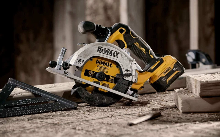 Дискова акумуляторна пила DeWALT DCS512P2 - зображення 6