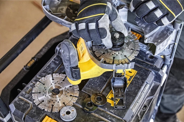 Штроборез аккумуляторный бесщеточный DeWALT DCG200NT - Фото 7 Штроборез аккумуляторный бесщеточный DeWALT DCG200NT - изображение 7