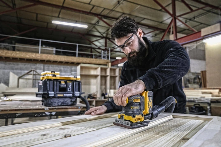Аккумуляторная вибрационная шлифмашина DeWALT DCW200NT - изображение 9