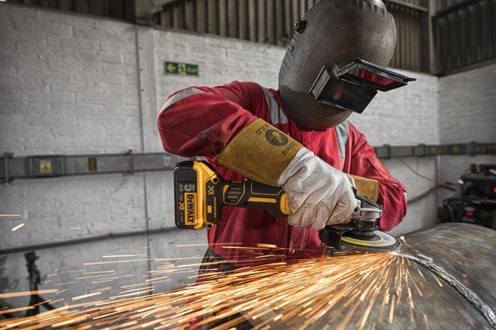 Акумуляторна безщіткова кутова шліфмашина болгарка DeWALT DCG405P3 - зображення 6