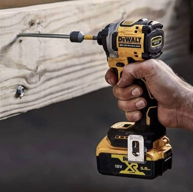 Шуруповерт бесщеточный аккумуляторный DeWALT DCF850N - изображение 4