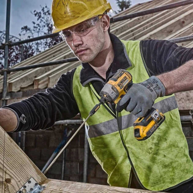 Набір з трьох безщіткових інструментів DeWALT DCK384P2T - зображення 14