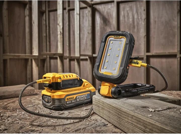 Фонарь светодиодный аккумуляторный DeWALT DCL182 - изображение 6