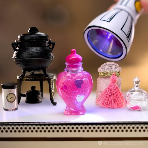 Zestaw do zabawy MGA's Miniverse serii Harry Potter Make it Mini Potions Pack 15 szt. (10035051594519) - obraz 12