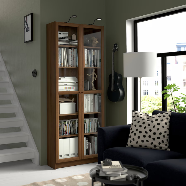 Книжный шкаф с дверцами BILLY/OXBERG IKEA 394.833.18 коричневый орех - изображение 2