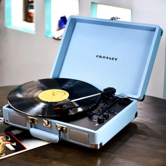 Проигрыватель винила Crosley Cruiser Deluxe Turntable Tourmaline с