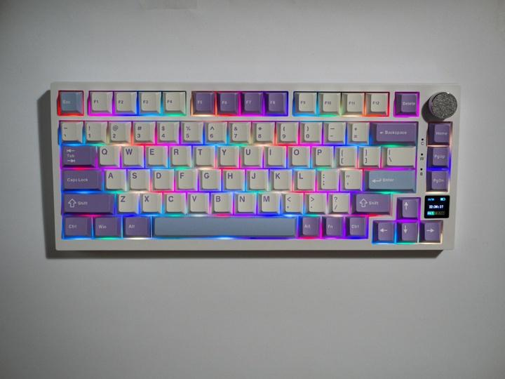 Клавіатура механічна бездротова Ajazz Ak820 PRO + наліпки укр. розкладки, Gift swich, RGB-підсвітка та підтримка HOT-SWAP, біло-фіолетова - зображення 7