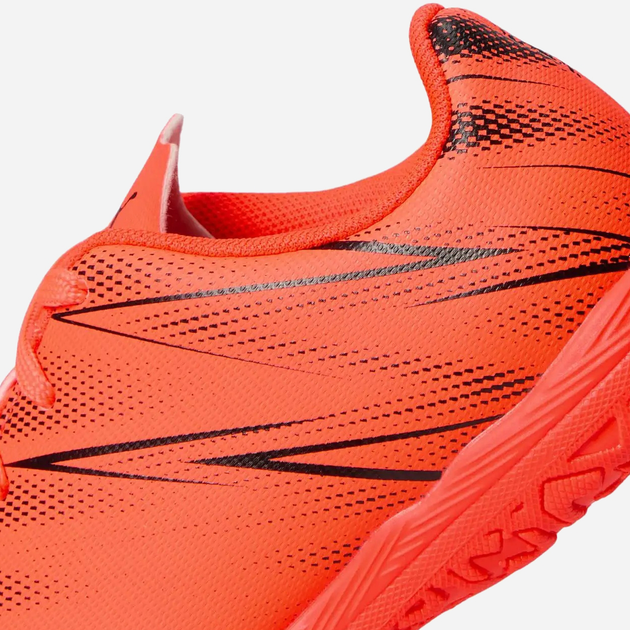 Підліткові футбольні бутси-футзалки для хлопчика Puma Attacanto IT Jr 10748214 37 (4UK) Помаранчеві (4067983132865) - зображення 7