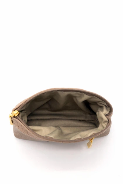 Косметичка женская из натуральной кожи ARTiS Bags 1234 140-140 бежевая на молнии - Фото 4 Косметичка женская из натуральной кожи ARTiS Bags 1234 140-140 бежевая на молнии - изображение 4