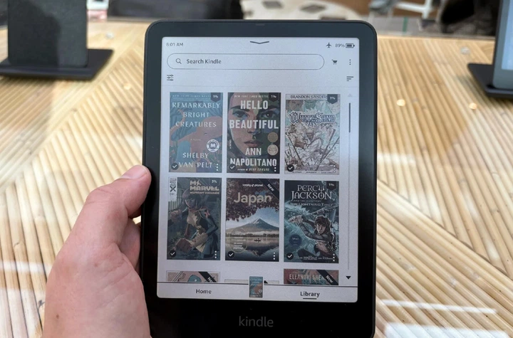 Цветная Электронная книга Amazon Kindle Colorsoft Signature