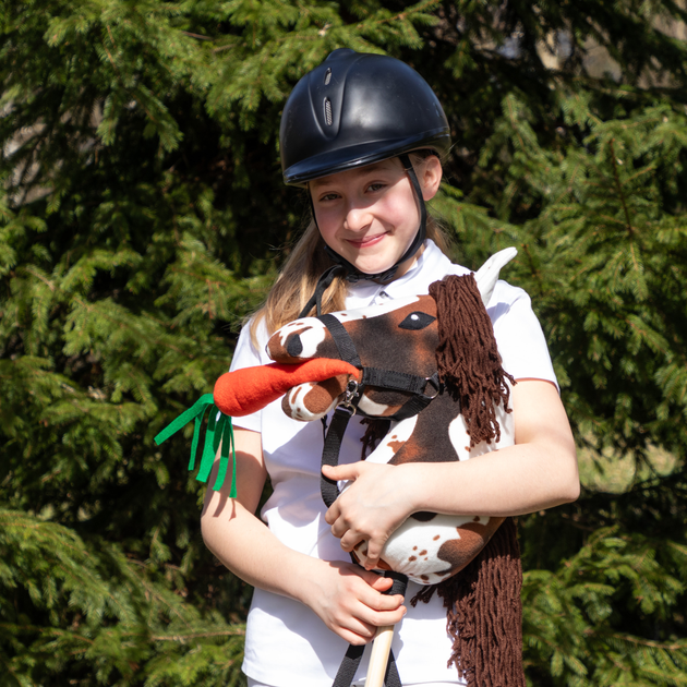 Duży koń na kiju Hobby Horse Skippi z kantarem i wodzami Gniado - srokaty (5906361450100) - obraz 6