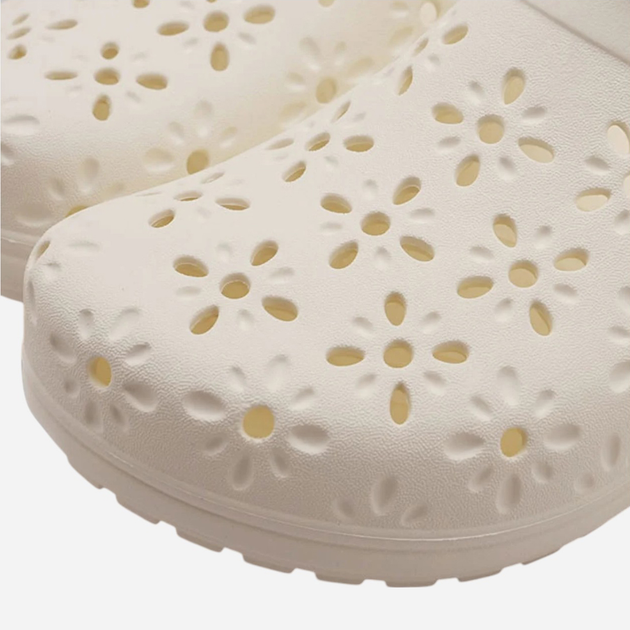 Жіночі крокси Crocs Classic Floral Cut Out Clog 210927-0WV 41-42 (M8/W10) Білі (198445117756) - зображення 3