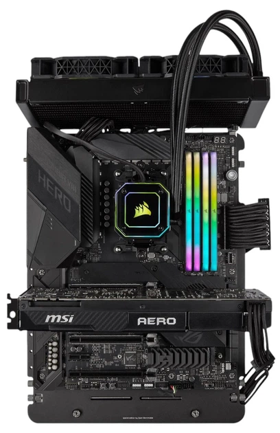 Оперативна пам'ять Corsair DDR4-3200 16384MB PC4-25600 (Kit of 2x8192) Vengeance RGB RT Black (CMN16GX4M2Z3200C16) - зображення 4