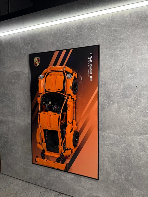 Арт Держатель Рамка на Стену 80x50 см. для Фирменного Конструктора Technic 42056 Porsche 911 GT3 RS Orange Порш Оранжевый 2016 года - Type-E - изображение 9