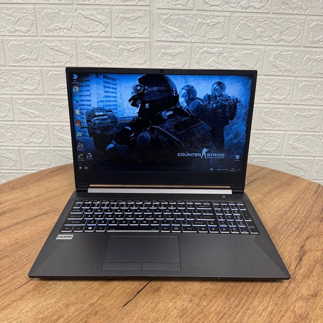 Игровой ноутбук Б-класс Sager NH58DDW / 15.6" (1920x1080) IPS / Intel Core i7-10875H (8 (16) ядер по 2.3 - 5.1 GHz) / 16 GB DDR4 / 512 GB SSD / nVidia GeForce RTX 2060, 6 GB GDDR6, 192-bit / WebCam б/у - изображение 2
