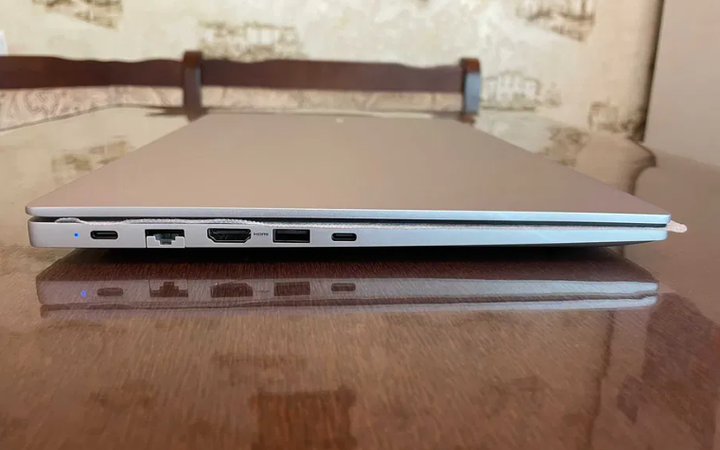 Ультрабук Samsung Galaxy Book4 / 15.6" (1920x1080) IPS / Intel Core 7 150U (10 (12) ядер по 4.0 - 5.4 GHz) / 16 GB DDR4 / 512 GB SSD / Intel Graphics / WebCam б/у - Фото 6 Ультрабук Samsung Galaxy Book4 / 15.6" (1920x1080) IPS / Intel Core 7 150U (10 (12) ядер по 4.0 - 5.4 GHz) / 16 GB DDR4 / 512 GB SSD / Intel Graphics / WebCam б/у - изображение 6