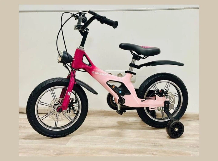 Детский двухколесный велосипед 3-10лет Maraton Crussier ICONIC 18" колеса + дополнительные страховочные с фонарем и звонком, Pink - Фото 2 Детский двухколесный велосипед 3-10лет Maraton Crussier ICONIC 18" колеса + дополнительные страховочные с фонарем и звонком, Pink - изображение 2