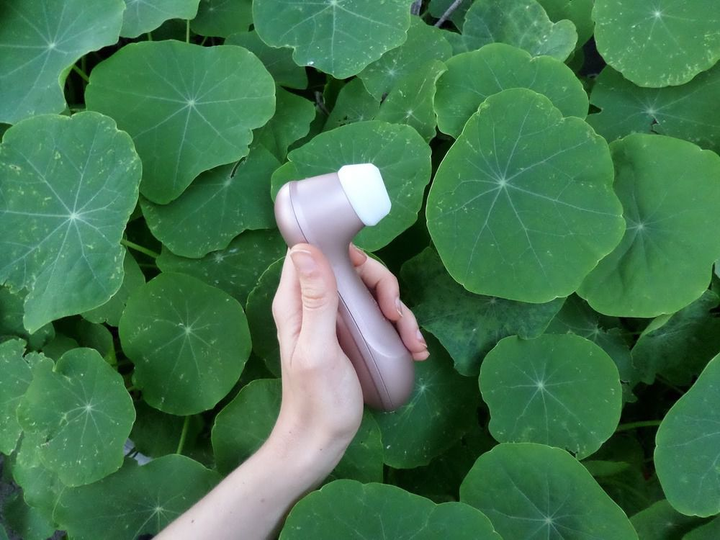 Вакуумный бесконтактный клиторальный вибратор Satisfyer Pro 2 Next Generation (20011000000000000) - изображение 8