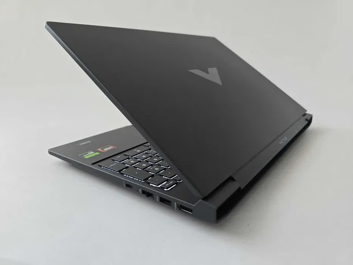 Ноутбук HP Victus 15 (2024) R5 8645HS/RTX 4050/RAM 8GB/SSD 512GB/144Hz Б\В - Фото 7 Ноутбук HP Victus 15 (2024) R5 8645HS/RTX 4050/RAM 8GB/SSD 512GB/144Hz Б\В - зображення 7