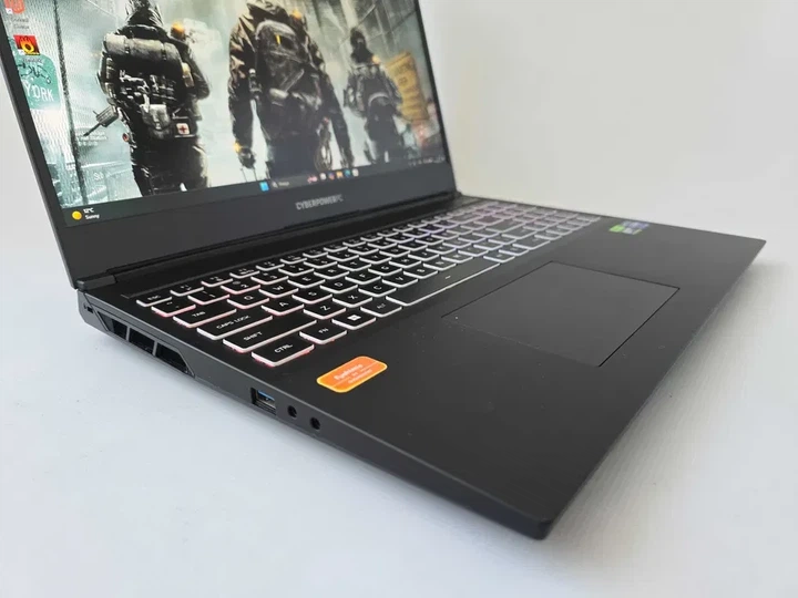 Ноутбук Ігровий Cyberpower 16 I9 13900HX/RTX 4080/RAM 32GB/SSD 1TB/QHD 240Hz Б\В - изображение 2