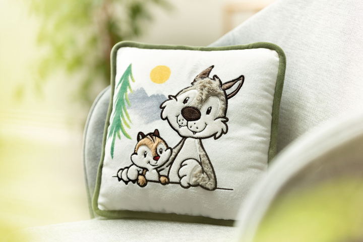 Maskotka Nici poduszka przytulanka wilk Winny i wiewiórka Jojo 25 x 25 cm 49955 (4012390499551) - obraz 4