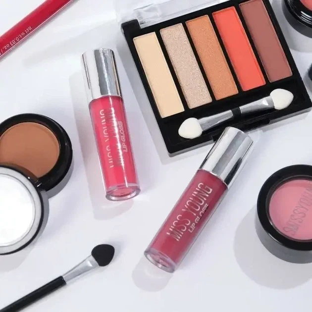 Набір декоративної косметики в алюмінієвому кейсі із дзеркалом Makeup set MC1488 Сріблястий - Фото 10 Набір декоративної косметики в алюмінієвому кейсі із дзеркалом Makeup set MC1488 Сріблястий - зображення 10