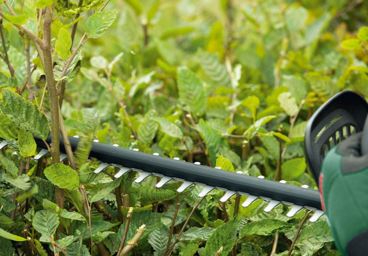 Nozyce do żywopłotu akumulatorowe Bosch Universal HedgeCut 18V-50 (0600849K01) - obraz 4
