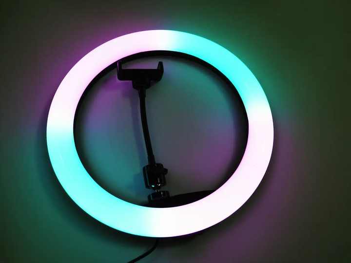 Кольцевая светодиодная LED лампа RGB 3D 56 см + держатель для телефона - Фото 4 Кольцевая светодиодная LED лампа RGB 3D 56 см + держатель для телефона - изображение 4