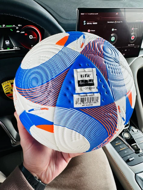Футбольний м'яч Adidas Île-de-Foot 24 Official Match Ball розмір 5 синій (000217) - Фото 4 Футбольний м'яч Adidas Île-de-Foot 24 Official Match Ball розмір 5 синій (000217) - зображення 4