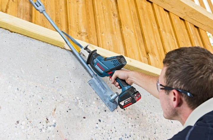 Пила шабельна Bosch Professional GSA 18V-LI C Solo без акумулятора та зарядного пристрою (06016A5004) - зображення 3