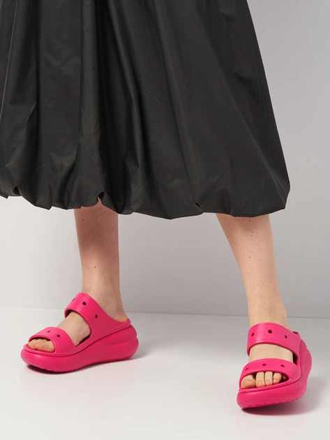 Женские шлепанцы для пляжа Crocs Crush Sandal Dgf 207670-6ZQ 38-39 (M6/W8) 24 см Dragon Fruit (198445103803) - Фото 2 Женские шлепанцы для пляжа Crocs Crush Sandal Dgf 207670-6ZQ 38-39 (M6/W8) 24 см Dragon Fruit (198445103803) - изображение 2