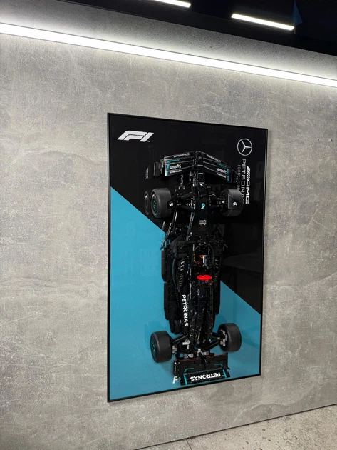 Арт Держатель Рамка на Стену 80x50 см. для фирменного конструктора Technic Mercedes-AMG F1 W14 E Performance (42171) Мерседес Ф1 Type-D - Фото 4 Арт Держатель Рамка на Стену 80x50 см. для фирменного конструктора Technic Mercedes-AMG F1 W14 E Performance (42171) Мерседес Ф1 Type-D - изображение 4