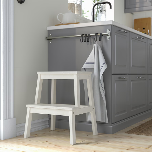Табурет со ступенькой BEKVAM 50 см IKEA 401.788.88 белый - Фото 3 Табурет со ступенькой BEKVAM 50 см IKEA 401.788.88 белый - изображение 3