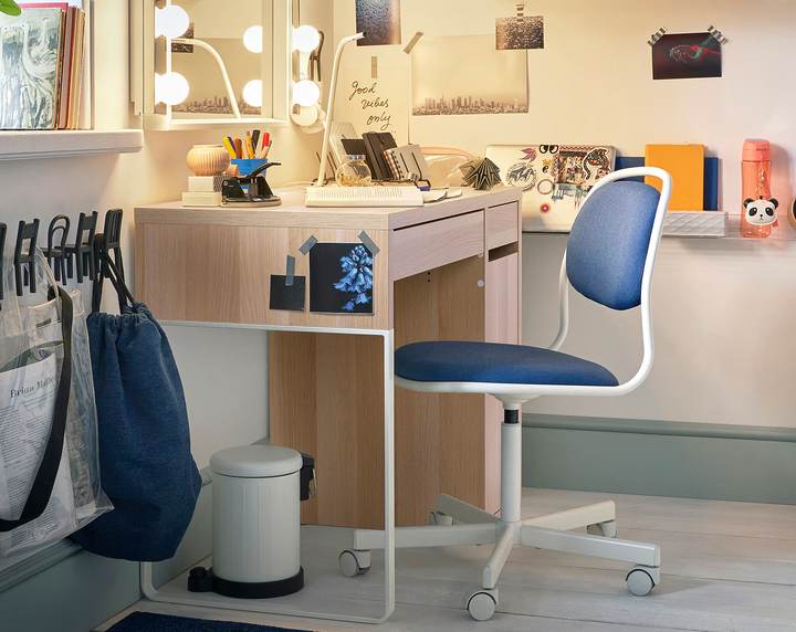 Комп'ютерний стіл MICKE 105х50 см IKEA 804.847.63 дуб білений - Фото 6 Комп'ютерний стіл MICKE 105х50 см IKEA 804.847.63 дуб білений - зображення 6