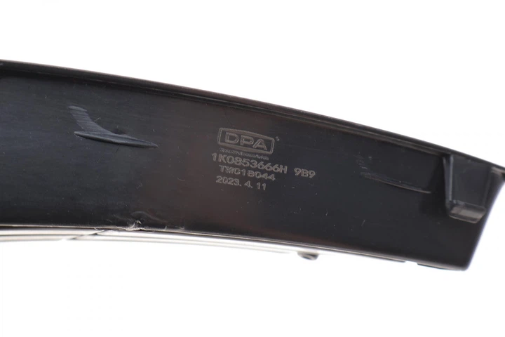 Вставка бампера правая (без противотуманки) VW Golf V 07-09 DPA 88530065802 - Фото 3 Вставка бампера правая (без противотуманки) VW Golf V 07-09 DPA 88530065802 - изображение 3