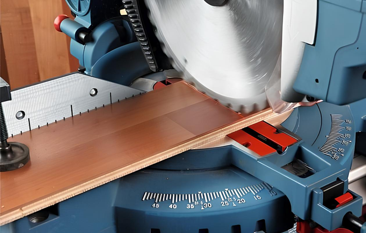 Piła ukośna Bosch Professional GTM 12 JL (0601B15001) - obraz 4