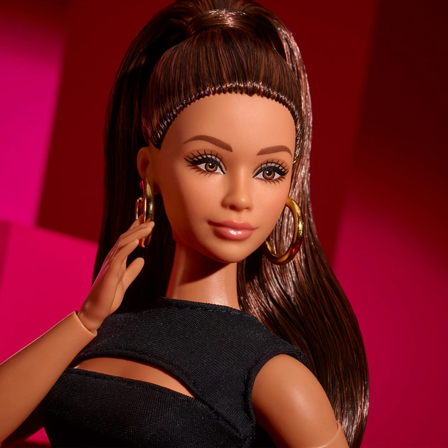 Кукла Барби Базовая Пышная брюнетка в черном мини-платье Barbie Signature Basics Model 05 Brunette Hair, Curvy Body (JBH73) - изображение 11