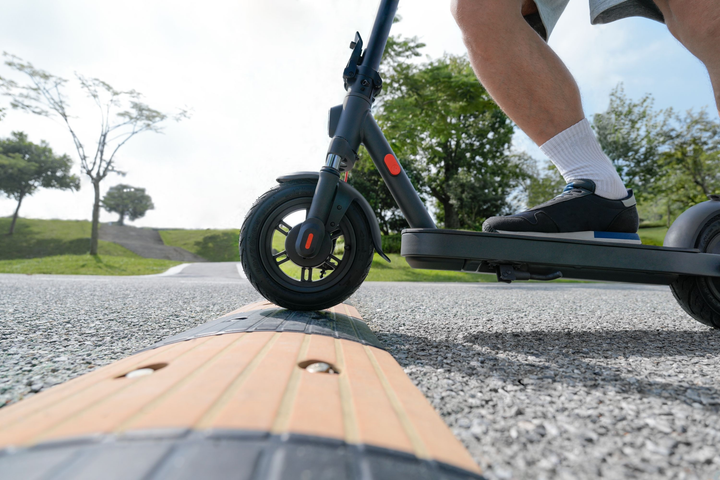 Hulajnoga elektryczna Xiaomi Electric Scooter Elite Black (BHR9603GL) - obraz 14