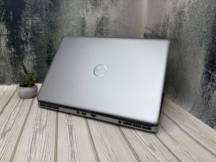 Ноутбук Рабочая станция Dell Precision 7560 | Full HD 15.6 |i9-11950H | RAM 32 GB | SSD 1 TB | Nvidia Quadro RTX A4000 16 GB | - Б/У - Фото 2 Ноутбук Рабочая станция Dell Precision 7560 | Full HD 15.6 |i9-11950H | RAM 32 GB | SSD 1 TB | Nvidia Quadro RTX A4000 16 GB | - Б/У - изображение 2