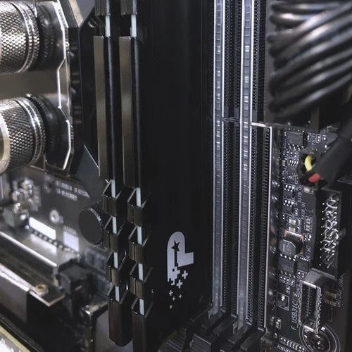 Пам'ять для настільних комп'ютерів Patriot 16 GB (2x8GB) DDR4 2666