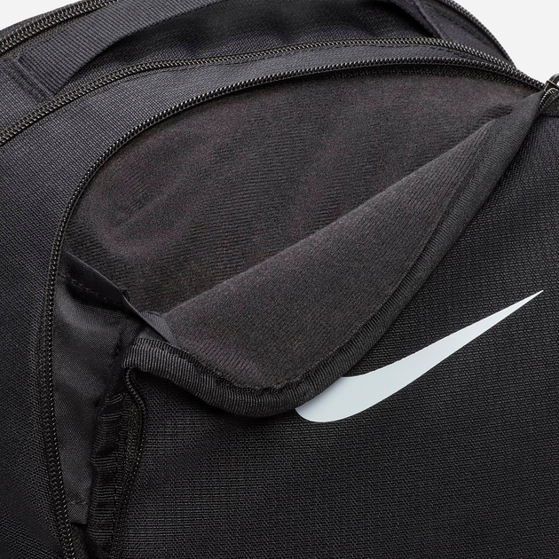 Рюкзак спортивний тканинний 24 л вміщує формат А4 Nike Nk Brsla M Bkpk - 9.5 (24L) DH7709-010 Чорний (195244773336) - зображення 6