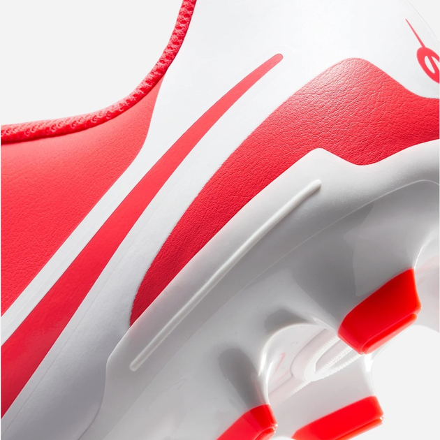 Чоловічі бутси Nike Legend 10 Club Fg/Mg DV4344-800 42.5 (9US) Червоні (197859027354) - зображення 8