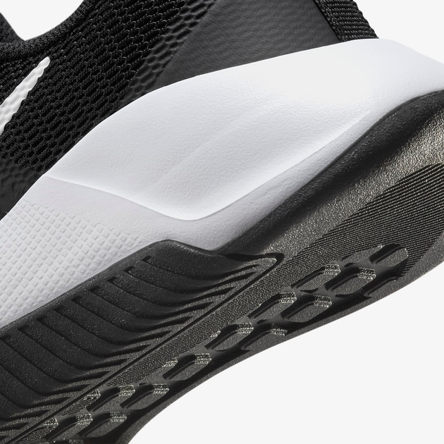 Buty sportowe damskie Nike W Mc Trainer 3 FQ1830-001 40 (8.5US) Czarne (197596466386) - obraz 8
