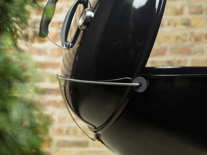 Угольный гриль Weber Master-Touch GBS E-5750 57 см, черный (A-013296) - изображение 9