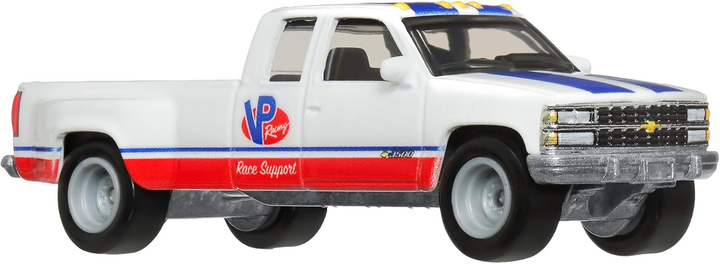 Pojazd Mattel Hot Wheels Premium Car Culture Team Transport '63 Chevy Nova & '88 Chevy Silverado 3500 #68 1:64 HRV42 (0194735186211) - obraz 6