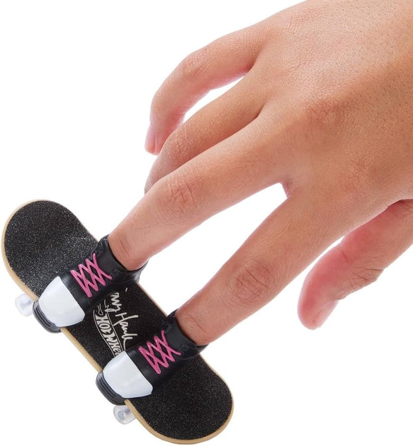 Zestaw zabawkowy Hot Wheels Deskorolka Gnarly Handplant + buty do jazdy palcami HVJ91 (0194735205745) - obraz 5