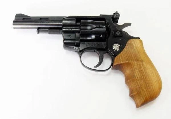 Револьвер під патрон Флобера Weihrauch Arminius HW4 4 " з дерев'яна яною рукояткою - зображення 1